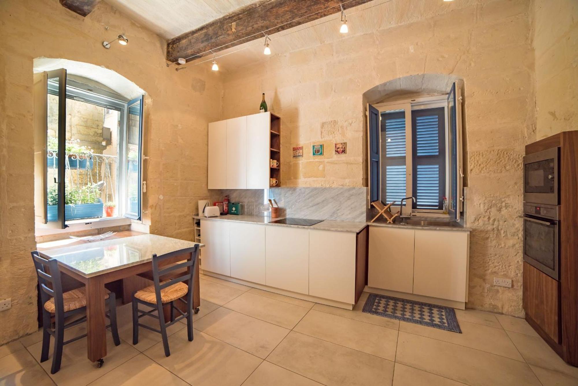 The Artist Apartment Valletta Exterior photo