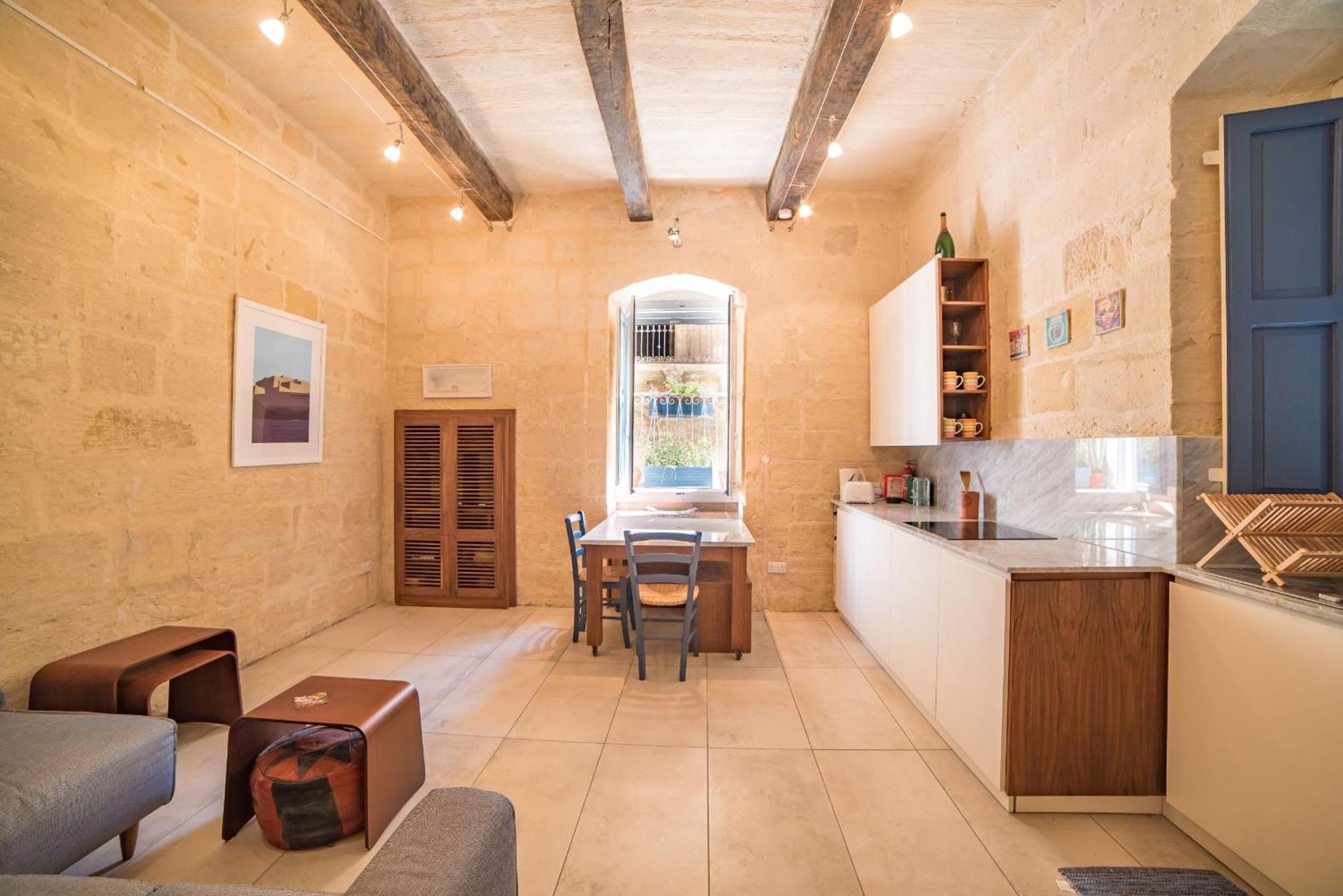 The Artist Apartment Valletta Exterior photo